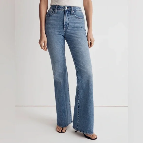 Madewell The Perfect Vintage Flare Jeans - Picture 3 of 16